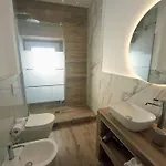 Casa Tina - Centro Storico & Allianz Stadium 公寓 维纳利亚瑞勒